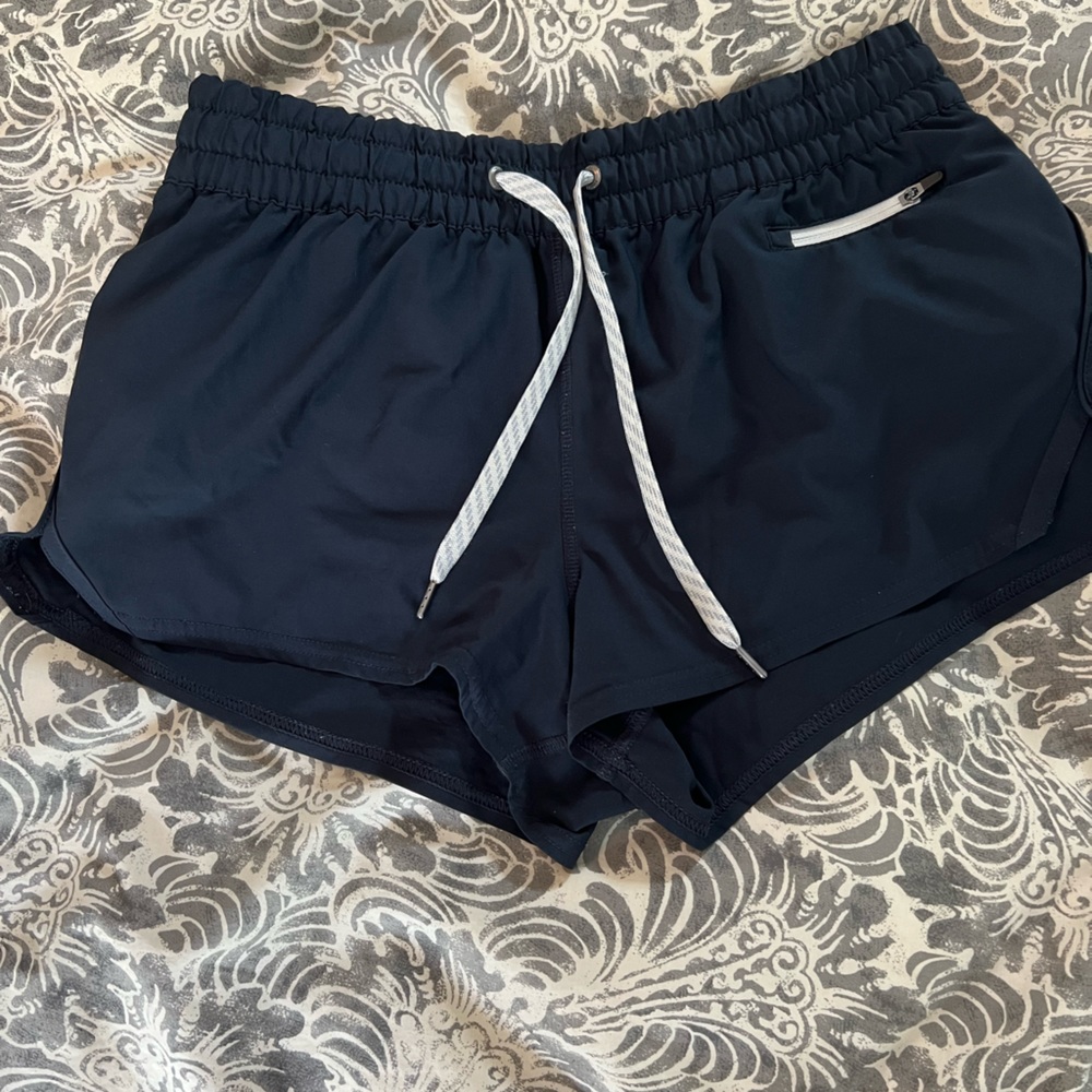 Vuori Clementine Shorts - Navy - M